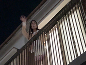 これが令和のガチ夜這いセックス！実家暮らしの女の子　サンプル画像02